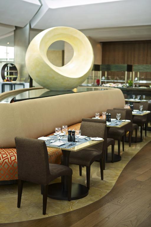 فندق ميلينيوم الروضة أبو ظبي المظهر الخارجي الصورة The restaurant's interior