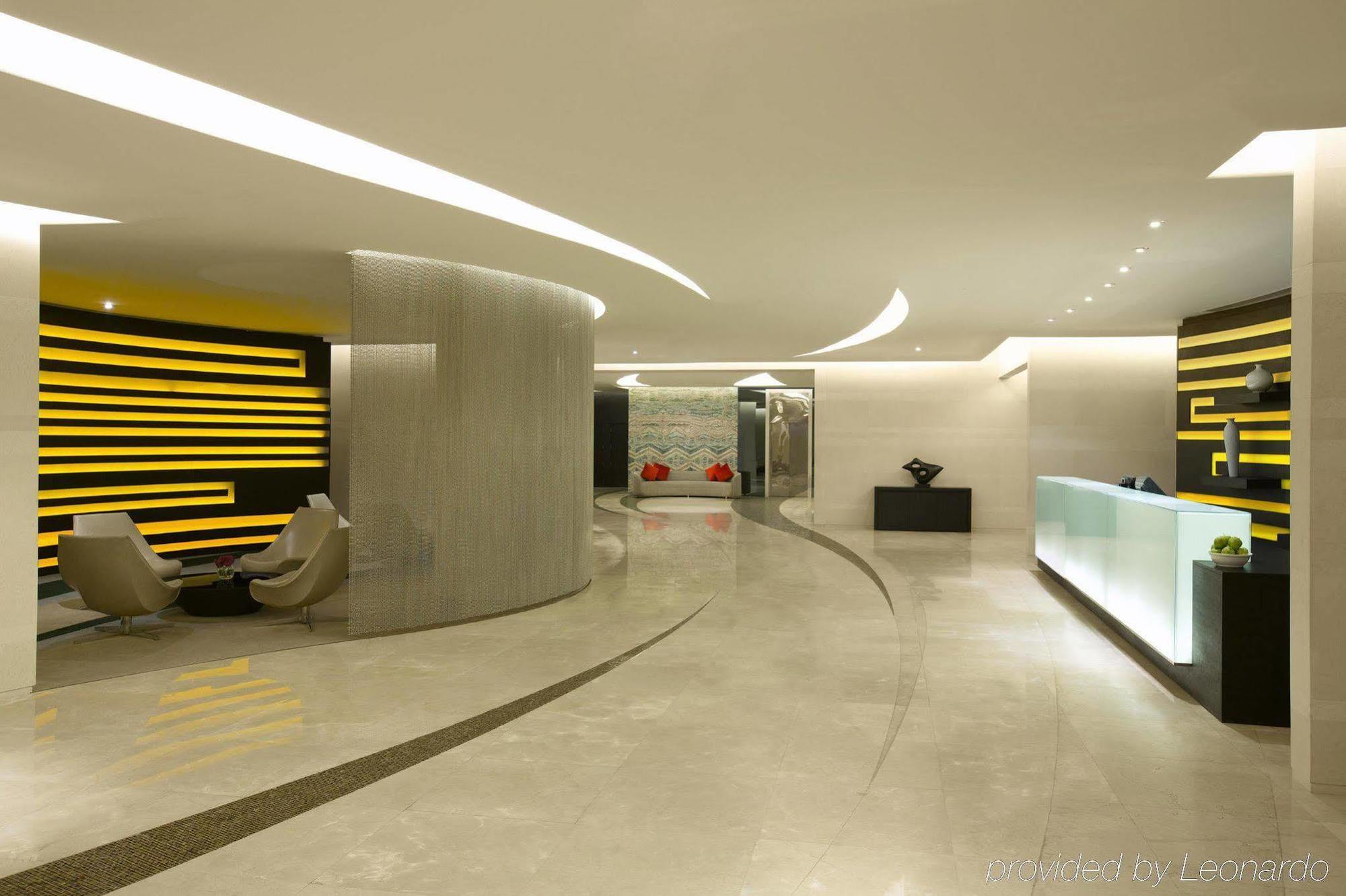 فندق ميلينيوم الروضة أبو ظبي المظهر الخارجي الصورة The reception area of the hotel