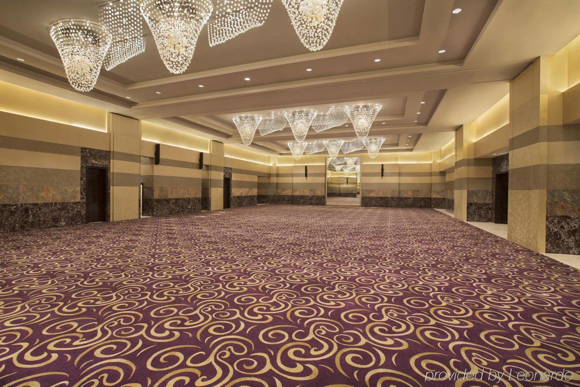 فندق ميلينيوم الروضة أبو ظبي المظهر الخارجي الصورة The ballroom at the hotel