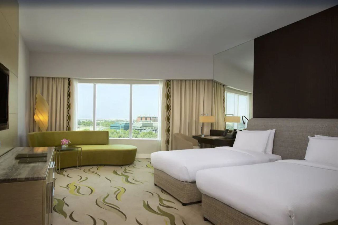 فندق ميلينيوم الروضة أبو ظبي المظهر الخارجي الصورة A room at Jumeirah Jumeirah